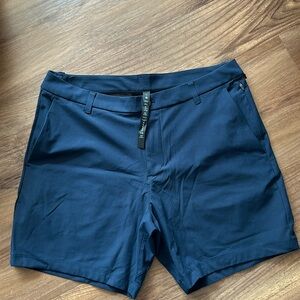 Men’s Lululemon shorts